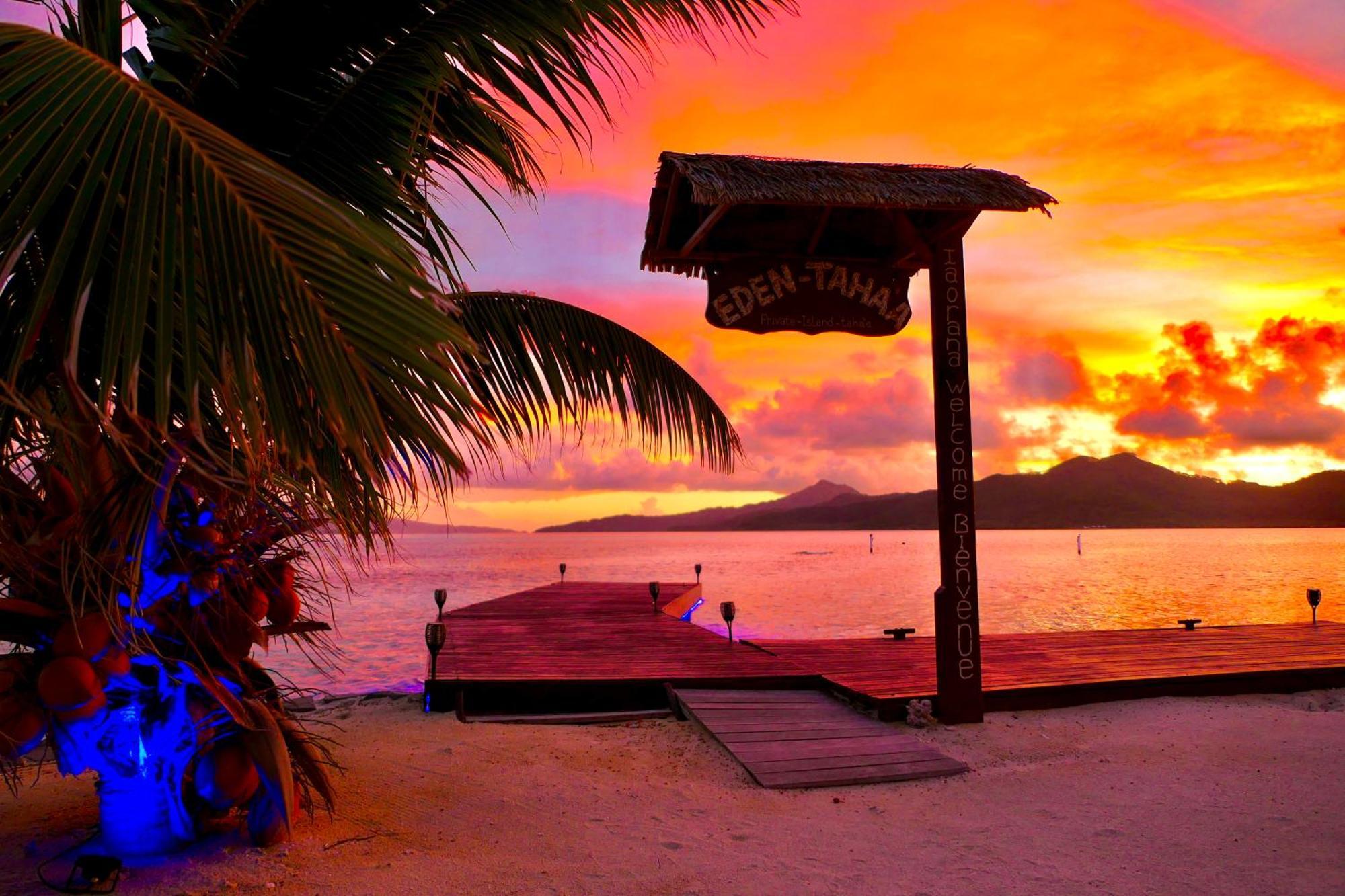 Hotel Eden Private Island Tahaa Patio  Esterno foto